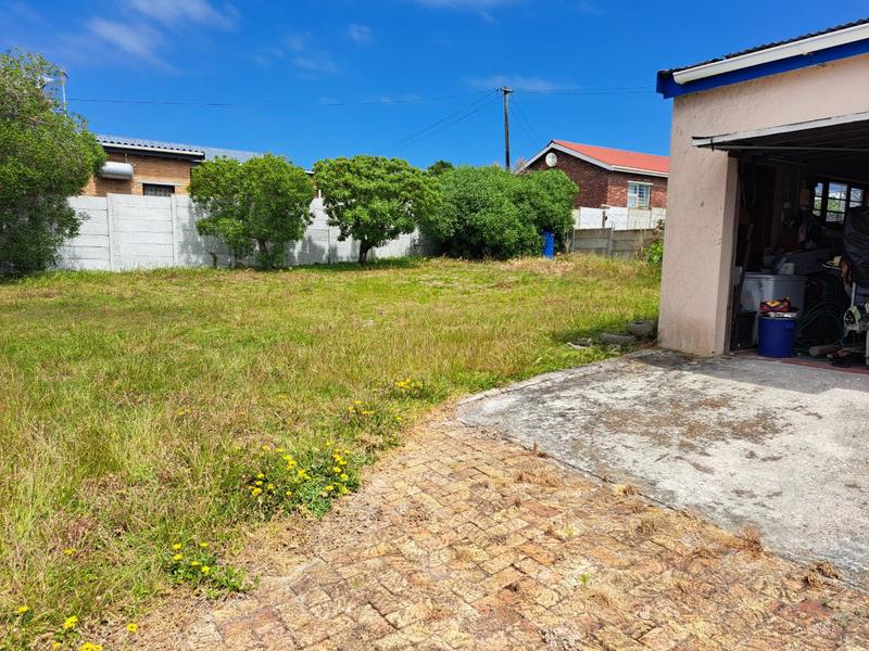 3 Bedroom Property for Sale in Franskraal Western Cape